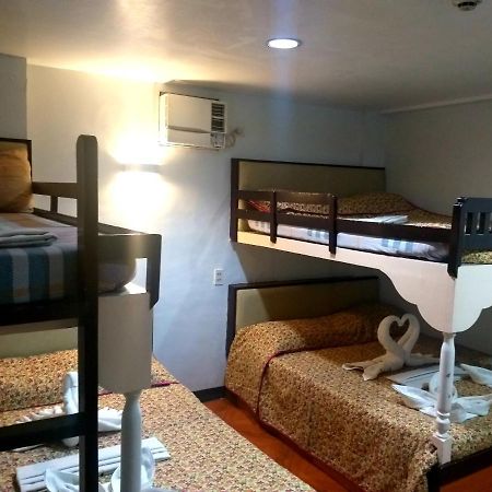 Sola Eleganza Apartelle Quezon City Eksteriør billede