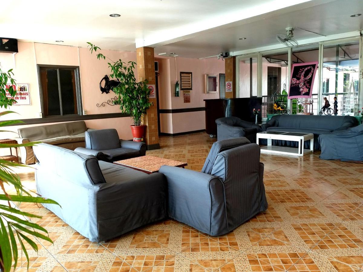 Sola Eleganza Apartelle Quezon City Eksteriør billede