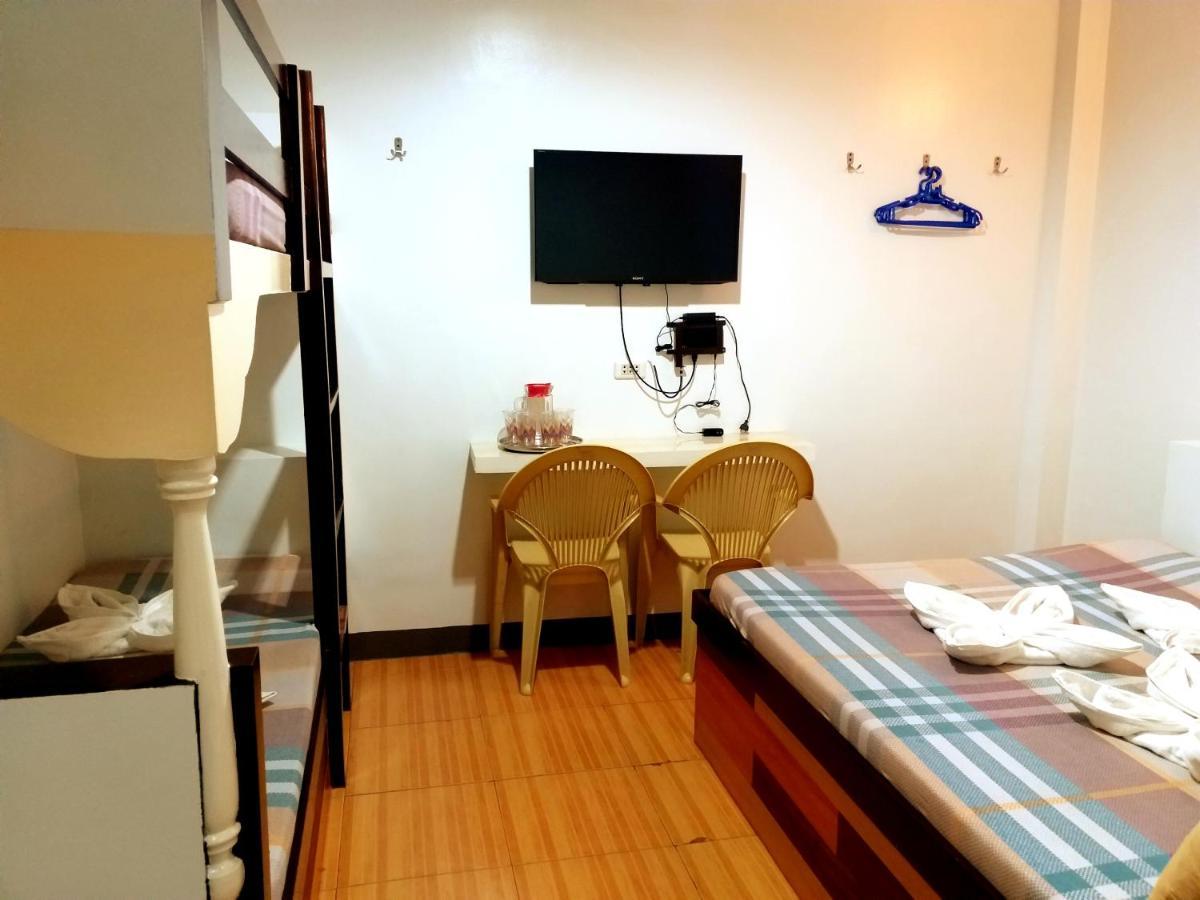 Sola Eleganza Apartelle Quezon City Eksteriør billede