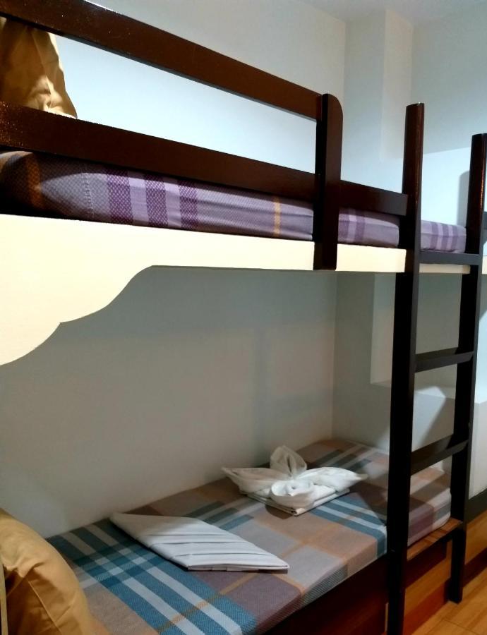 Sola Eleganza Apartelle Quezon City Eksteriør billede